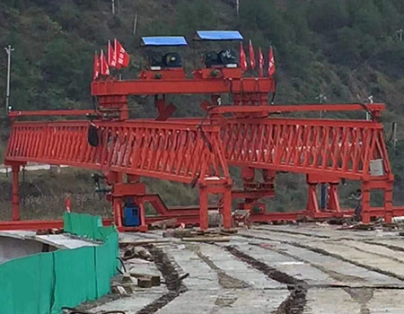 雙梁架橋機(jī)